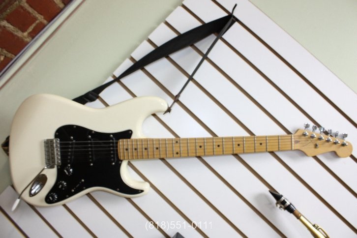 White Fender Stratocaster (Sold)