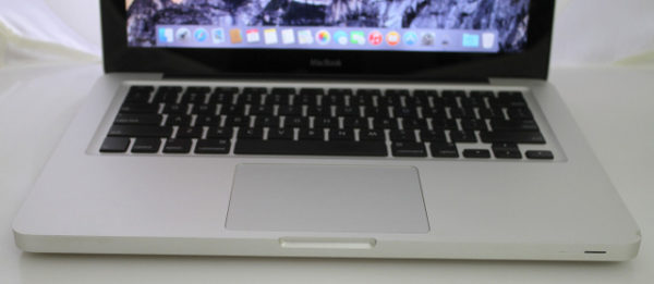 Apple MacBook 13.3 (2008)