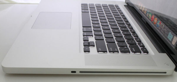 Apple MacBook Pro 15.4 (2012) Core i7 2.3GHz 16GB 500GB Samsung EVO 850 SSD Yosemite - MD103LLA