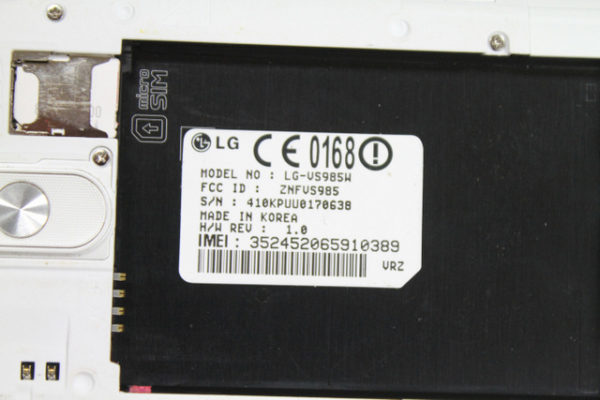 LG G3 VS985 32GB (Verizon) Powers On - Cracked - BAD ESN - Works