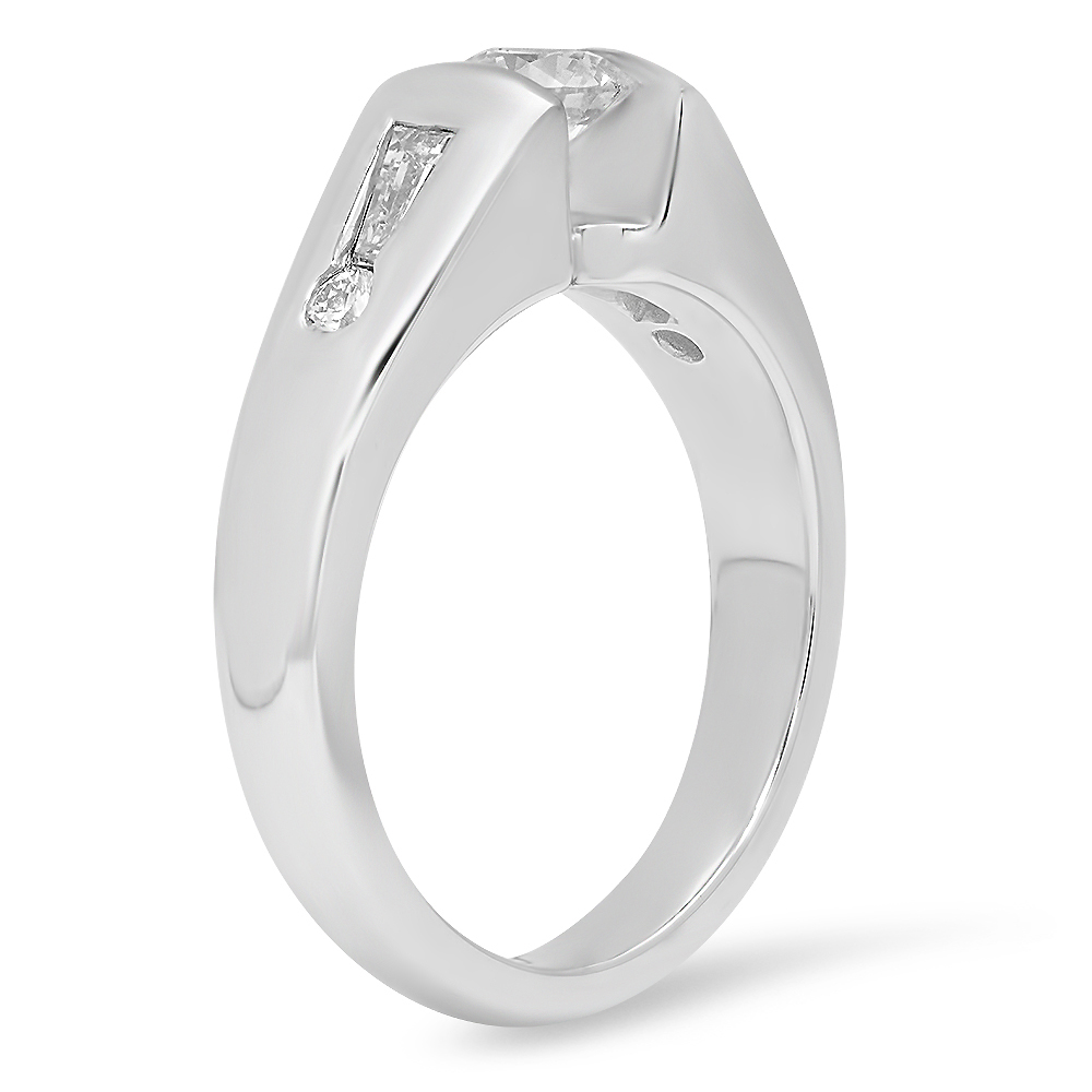 14K White Gold Womens Ring 6 4 Grams 0 42ct Center Diamond
